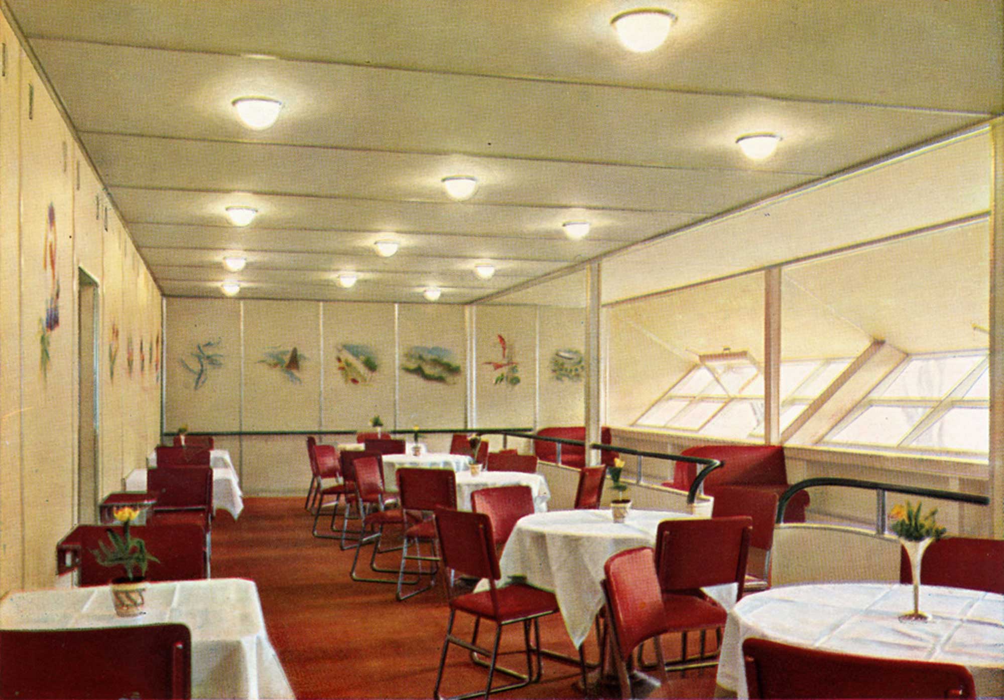 Dining Room of Airship Hindenburg (Airships.net collection)